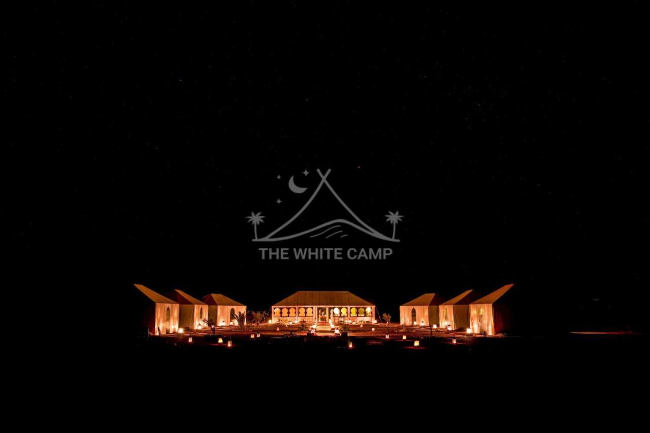 The White Camp - Your Merzouga Luxury Desert Camp & Erg Chebbi Dunes Camel Riding Eksteriør billede