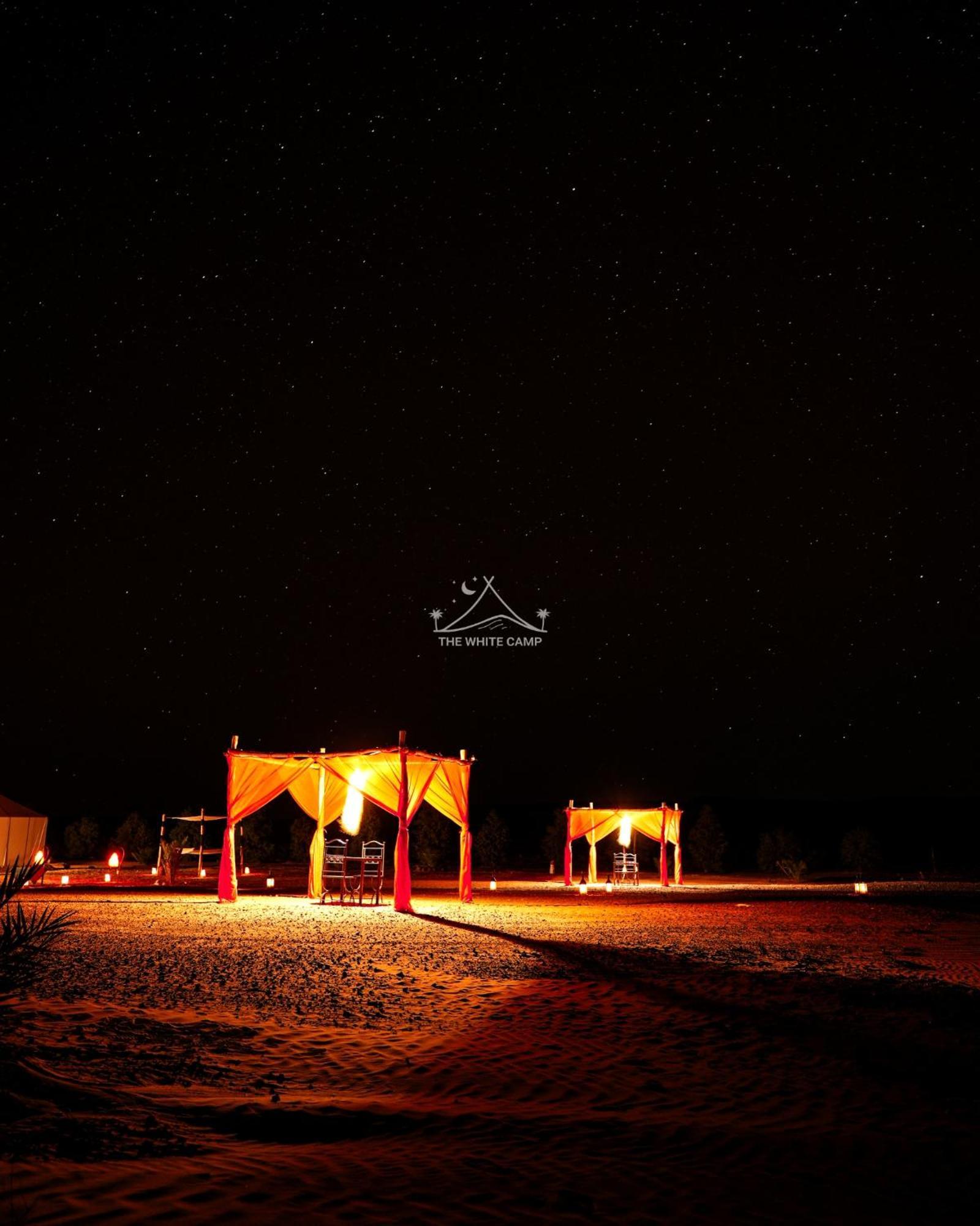 The White Camp - Your Merzouga Luxury Desert Camp & Erg Chebbi Dunes Camel Riding Eksteriør billede